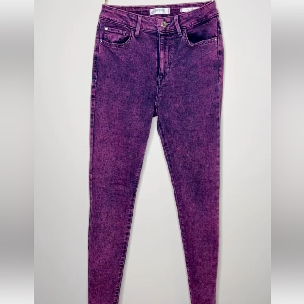 Guess 1981 Skinny High Rise Jeans - Size 26 US
- Purple Wash - Perfect Condition - Picture 3 of 10